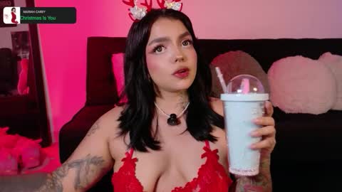 Snapshot of trip_inked chatting on December 1, 9:42 pm Val martinez online show from December 1, 9:42 pm