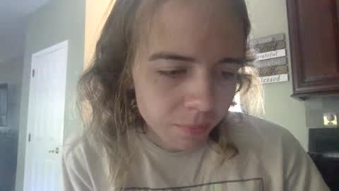 trippybb222 online show from October 1, 6:03 pm