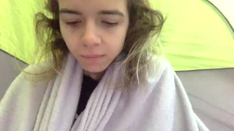 trippybb222 online show from October 9, 1:31 pm