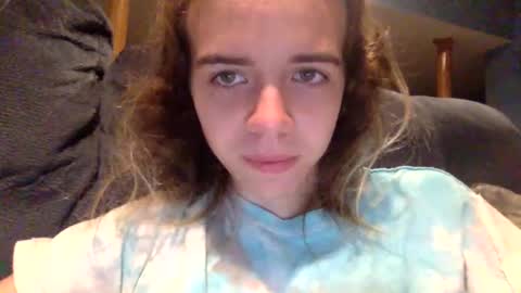 trippybb222 online show from October 15, 2:06 pm