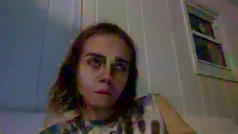 trippybb222 online show from December 14, 1:00 am