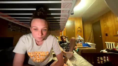 Snapshot of trippyscenes chatting on October 6, 2:09 am trippyscenes online show from October 6, 2:09 am