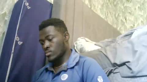 Snapshot of trisboo5 chatting on February 5, 12:38 pm Trisboo5 online show from February 5, 12:38 pm