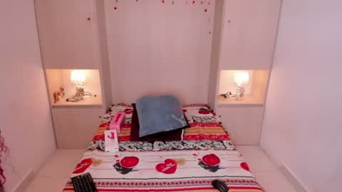 Snapshot of trishamoon chatting on July 31, 4:23 am TRISHA online show from July 31, 4:23 am