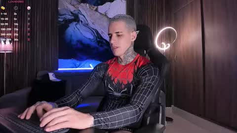 Snapshot of trisstan_ chatting on October 29, 5:14 pm Alexander online show from October 29, 5:14 pm