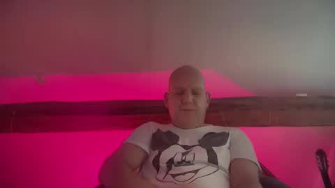 Snapshot of tritonspace chatting on March 27, 3:23 pm Triton online show from March 27, 3:23 pm