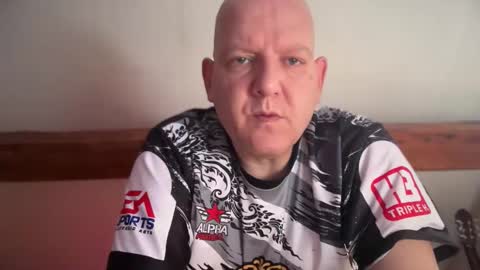 Snapshot of tritonspace chatting on April 10, 3:06 pm Triton online show from April 10, 3:06 pm