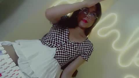 trixie_foxslut online show from January 17, 11:48 am