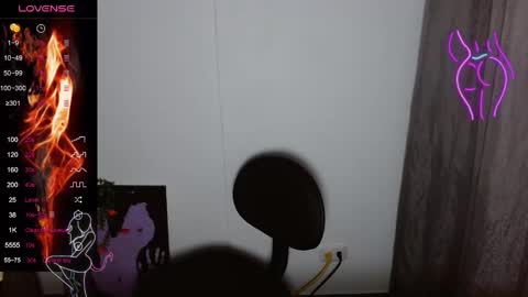 Snapshot of trixie_tangg chatting on February 22, 11:03 pm Kitty online show from February 22, 11:03 pm