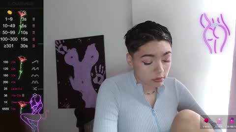 Snapshot of trixie_tangg chatting on March 8, 7:31 pm Kitty online show from March 8, 7:31 pm