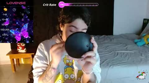 Snapshot of trixie_tangg chatting on November 24, 4:12 am Kitty online show from November 24, 4:12 am