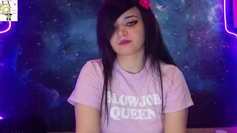 trixiedoescamcam online show from May 13, 4:26 pm