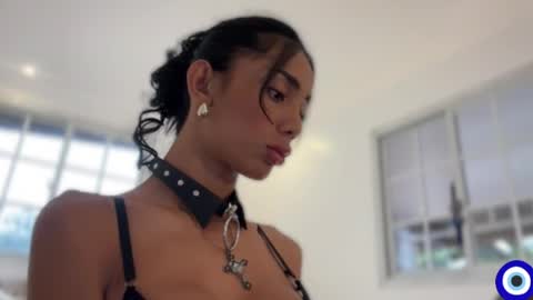 Snapshot of trixieemerald chatting on May 27, 11:24 pm trixieemerald online show from May 27, 11:24 pm