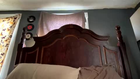 Snapshot of trixiesplayhouse chatting on November 7, 6:08 pm Trix online show from November 7, 6:08 pm