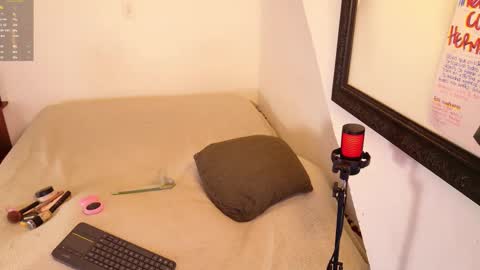 trixx_01 online show from November 13, 11:36 pm