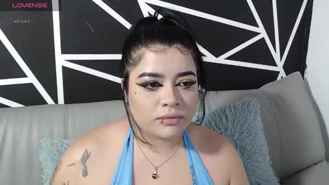 Snapshot of trixxiee_ chatting on September 19, 9:54 am trixxiee_ online show from September 19, 9:54 am