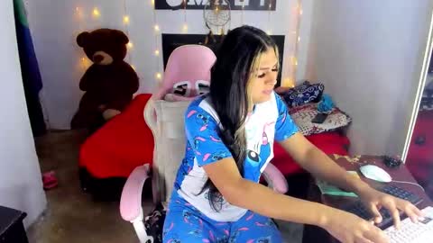 trixxy online show from January 8, 3:25 pm