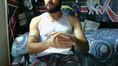 Snapshot of trizquelmen chatting on July 24, 1:03 am Andrew online show from July 24, 1:03 am