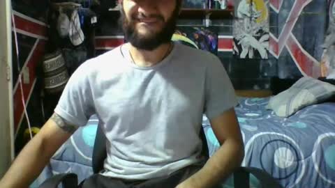 Snapshot of trizquelmen chatting on July 28, 10:20 pm Andrew online show from July 28, 10:20 pm