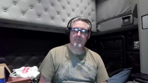 Snapshot of trkdrvr4you chatting on September 30, 1:21 am TiggerLover73 online show from September 30, 1:21 am