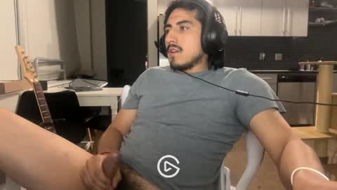 Snapshot of trod5763 chatting on January 17, 7:30 am trod5763 online show from January 17, 7:30 am