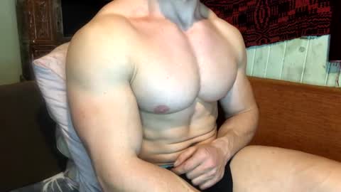 Snapshot of troncq chatting on March 3, 6:22 pm Troncq online show from March 3, 6:22 pm