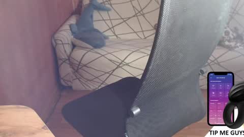 Snapshot of trone41 chatting on December 10, 9:23 am I POST MY FUCKING VIDEOS AND PICS online show from December 10, 9:23 am