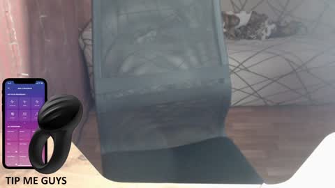 Snapshot of trone41 chatting on December 18, 2:53 am I POST MY FUCKING VIDEOS AND PICS online show from December 18, 2:53 am