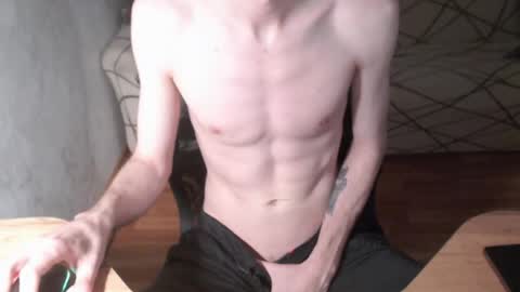 Snapshot of trone41 chatting on April 7, 1:55 pm I POST MY FUCKING VIDEOS AND PICS online show from April 7, 1:55 pm