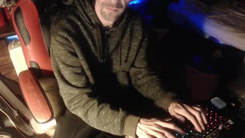 Snapshot of trooper0690 chatting on November 7, 5:13 pm trooper0690 online show from November 7, 5:13 pm