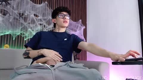 Troy online show from October 17, 7:16 pm