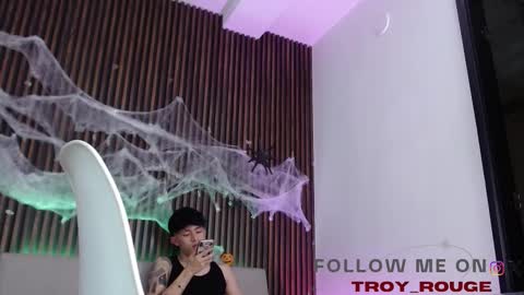 Troy online show from October 24, 8:05 pm