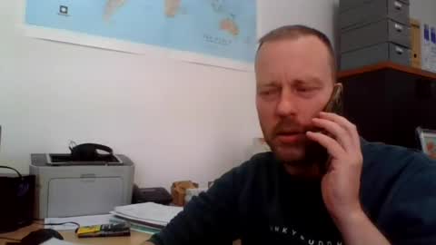 Snapshot of truble_again chatting on May 29, 9:40 am truble_again online show from May 29, 9:40 am