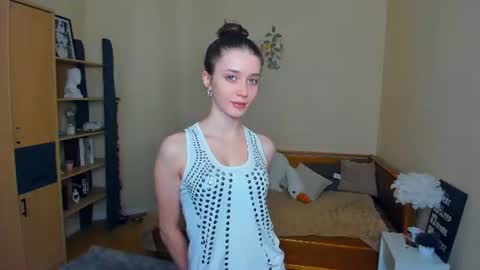 Snapshot of trudikeasley chatting on July 3, 7:37 am trudikeasley online show from July 3, 7:37 am