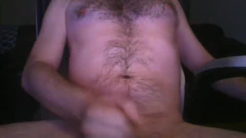 Snapshot of truegntlmn chatting on February 4, 5:31 am TrueGntlmn online show from February 4, 5:31 am