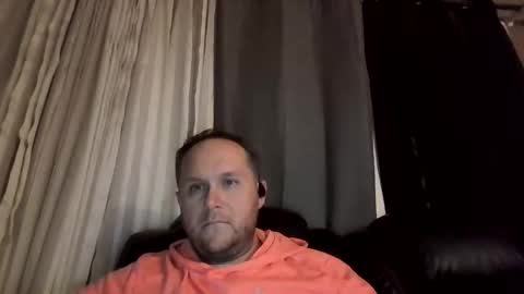Snapshot of truthiness2019 chatting on October 28, 6:06 am truthiness2019 online show from October 28, 6:06 am