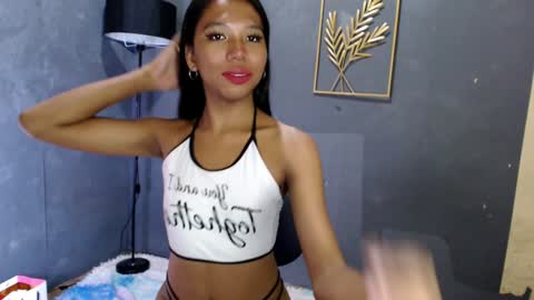 Snapshot of ts_blacklady chatting on December 23, 7:09 pm BLACKYLADY online show from December 23, 7:09 pm