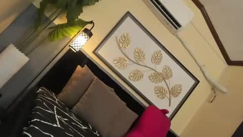 Snapshot of ts_elijah chatting on January 24, 3:55 pm Saskia online show from January 24, 3:55 pm