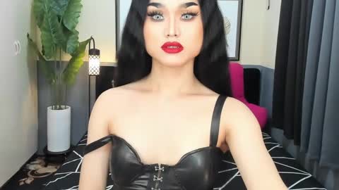 Snapshot of ts_elijah chatting on January 30, 1:42 pm Saskia online show from January 30, 1:42 pm