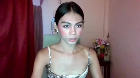 Snapshot of ts_marla chatting on February 8, 12:52 pm marla online show from February 8, 12:52 pm