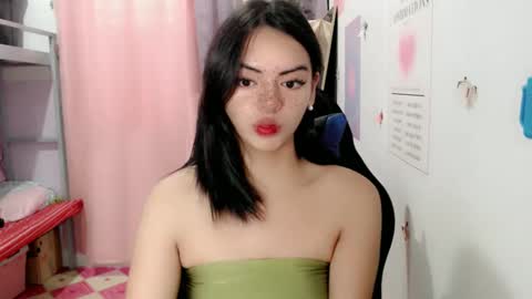 Snapshot of ts_vexana chatting on December 4, 1:47 am Dhalia online show from December 4, 1:47 am