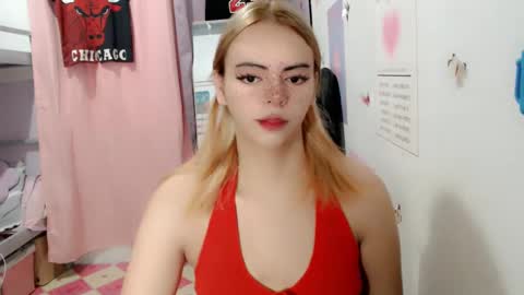 Snapshot of ts_vexana chatting on January 8, 8:06 am Dhalia online show from January 8, 8:06 am