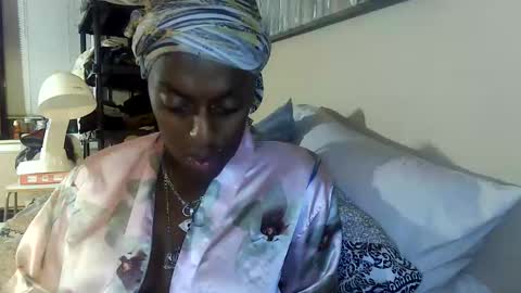 Amber White online show from November 5, 9:53 am