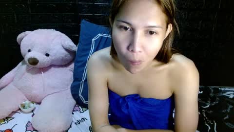 Snapshot of tsempress chatting on June 24, 6:29 pm SHENA online show from June 24, 6:29 pm