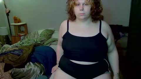 Gigi online show from June 27, 2:16 am