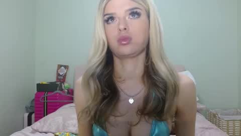 Snapshot of tsindicablue chatting on December 10, 3:30 am tsindicablue online show from December 10, 3:30 am