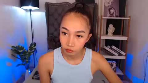 tskitty_girl online show from December 4, 7:06 am