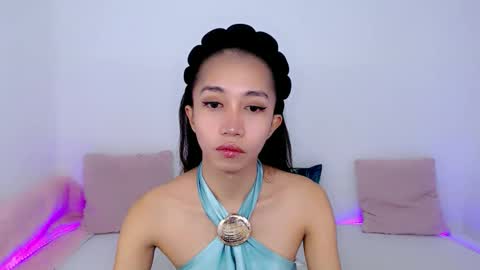 Snapshot of tskitty_girl chatting on May 6, 9:42 pm tskitty_girl online show from May 6, 9:42 pm