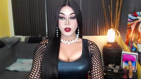 Nicoleeee online show from April 30, 7:58 am