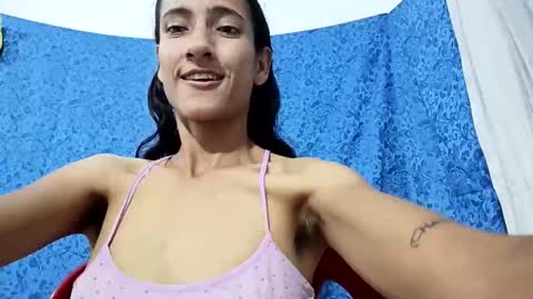 Snapshot of tsmilingg chatting on June 10, 9:41 am Dulce online show from June 10, 9:41 am